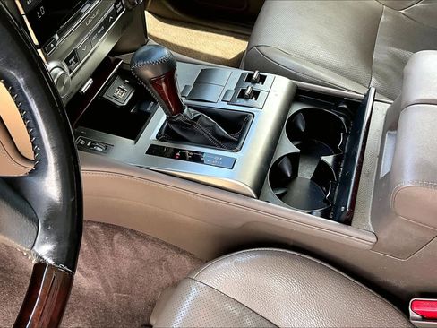 Used 2017 Lexus GX 460 Premium w/ Premium Package AWD/4WD image 17