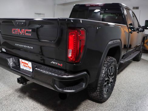 Used 2021 GMC Sierra 2500 AT4 w/ AT4 Preferred Package image 8