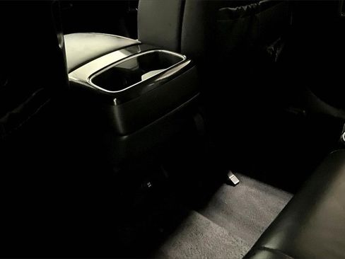 Used 2021 Kia Telluride LX image 10