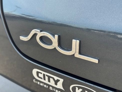 Certified 2020 Kia Soul LX FWD image 11