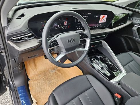 New 2025 Audi Q5 Premium w/ Convenience Package image 9
