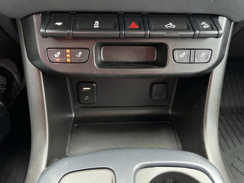 Used 2018 Chevrolet Colorado Z71 image 24