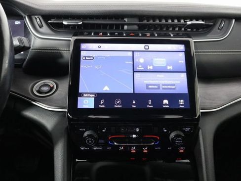 Used 2021 Jeep Grand Cherokee L Limited AWD/4WD image 28