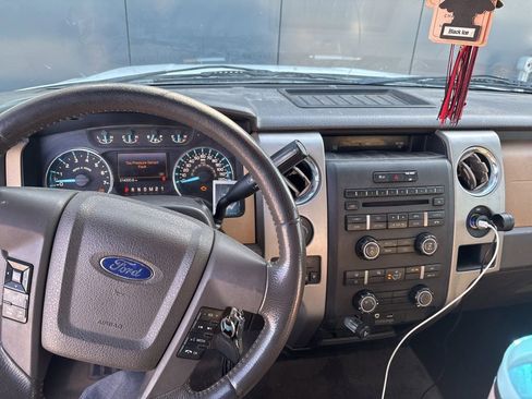 Used 2012 Ford F150 XLT w/ XLT Chrome Pkg image 8