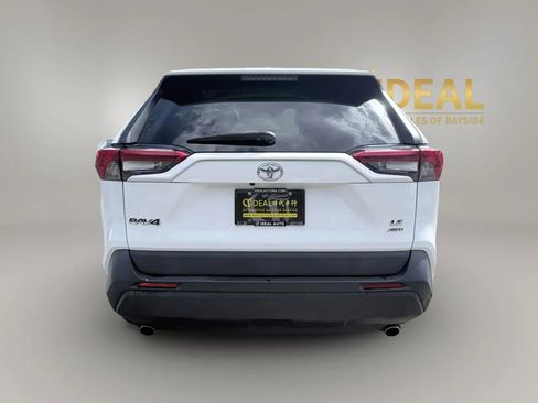Used 2019 Toyota RAV4 LE w/ All Weather Liner Package AWD/4WD image 6