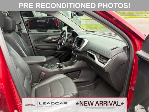 Used 2023 GMC Terrain SLT w/ Elevation Edition AWD/4WD image 10