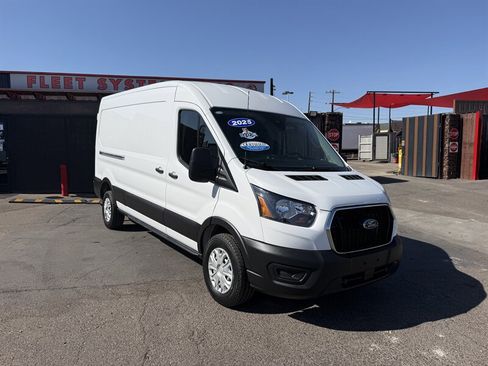 Used 2025 Ford Transit 250 148 Medium Roof RWD image 1