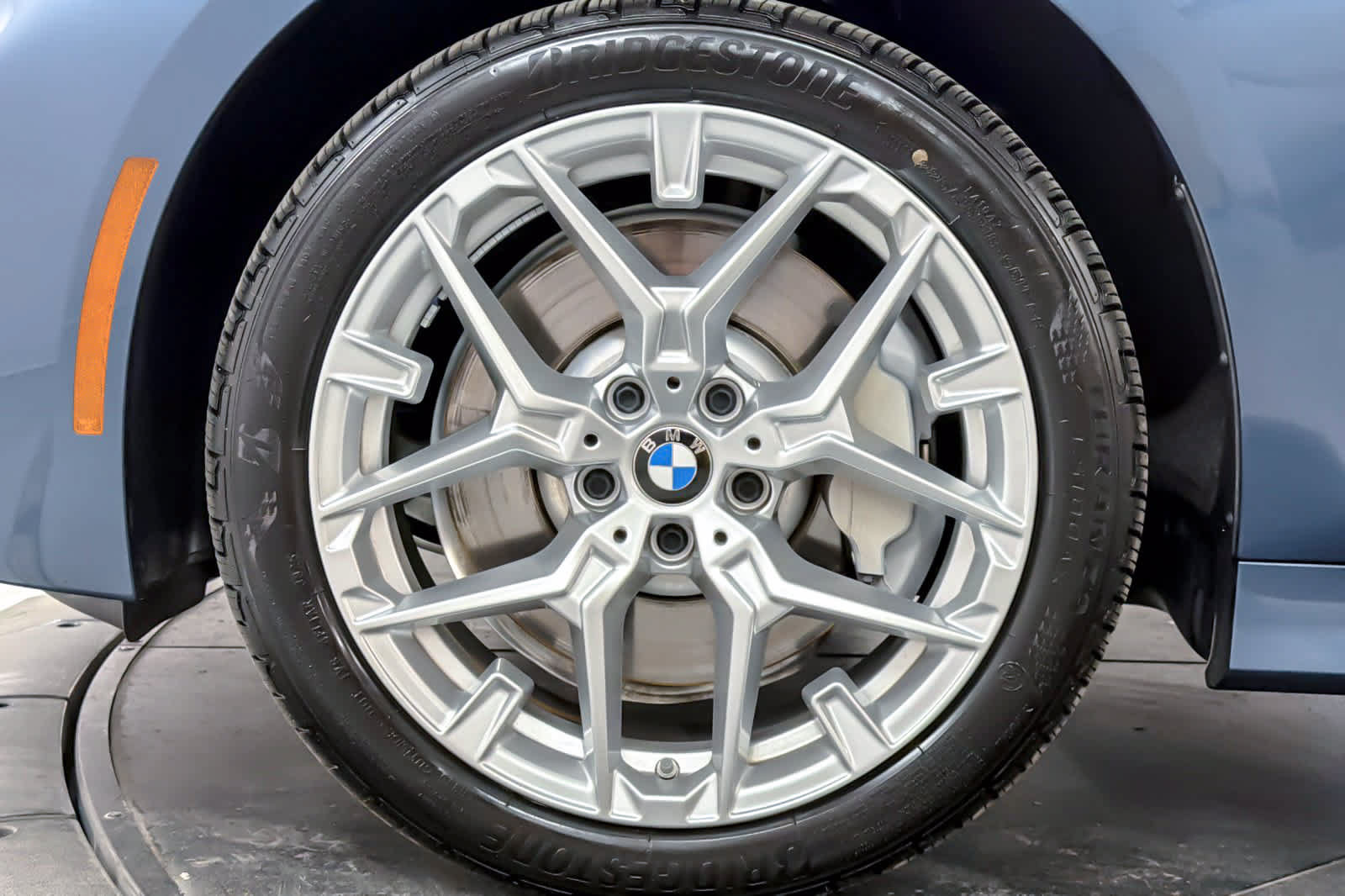 Used 2026 BMW 330i xDrive Sedan w/ Premium Package AWD/4WD image 3
