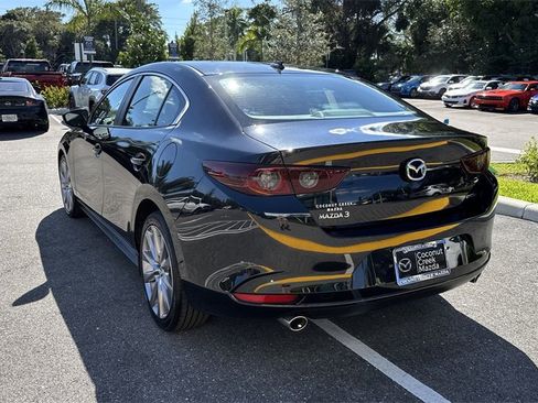 Used 2020 MAZDA MAZDA3 Sedan w/ Preferred Package image 14