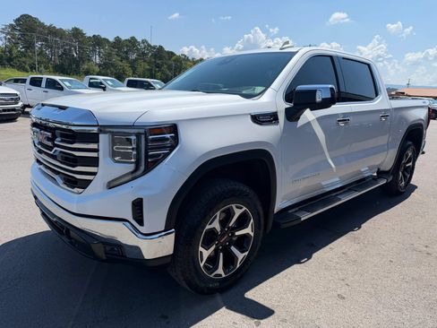 Used 2023 GMC Sierra 1500 SLT w/ SLT Premium Package AWD/4WD image 2