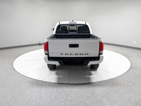 Used 2021 Toyota Tacoma SR w/ SR Convenience Package image 28