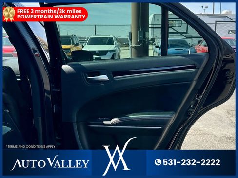 Used 2020 Chrysler 300 S image 25