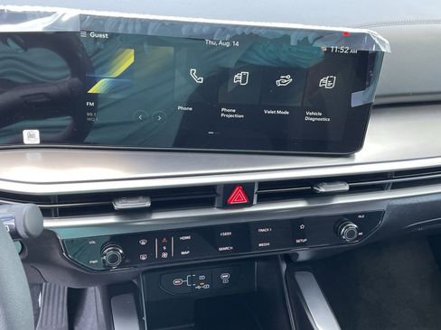 New 2025 Kia Sorento LX image 19