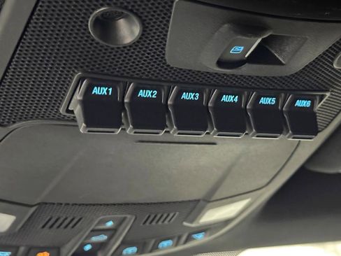 Used 2019 Ford F250 Platinum w/ Platinum Ultimate Package AWD/4WD image 32