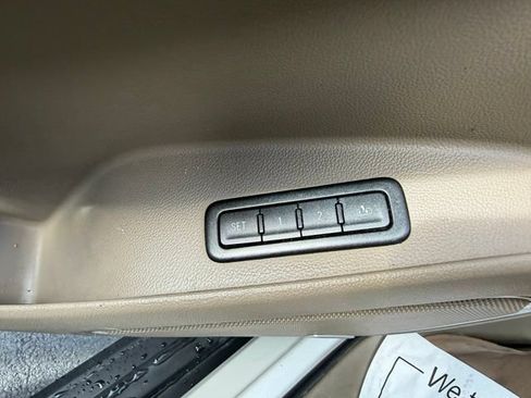 Used 2016 Chevrolet Suburban LT AWD/4WD image 15