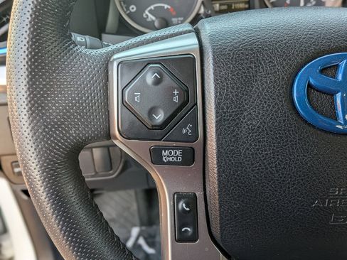 Used 2022 Toyota Tacoma SR5 w/ Technology Package image 21