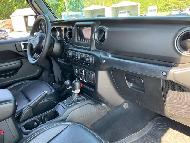Used 2023 Jeep Gladiator Sport AWD/4WD image 18