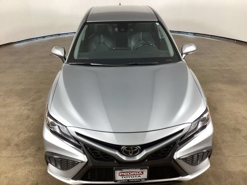 Used 2023 Toyota Camry XSE FWD image 4