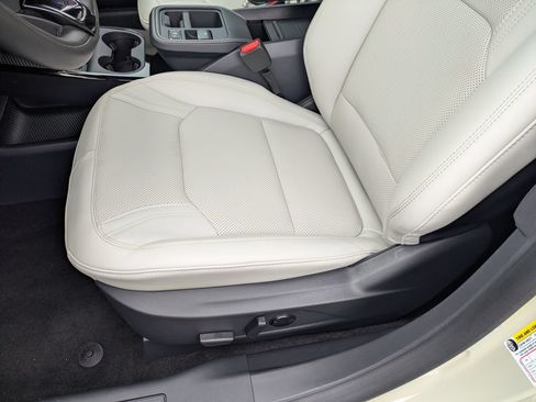 Certified 2025 Ford Mustang Mach-E Premium AWD/4WD image 14