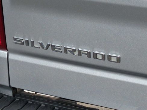 Used 2021 Chevrolet Silverado 1500 LT w/ Z71 Off-Road Package image 31