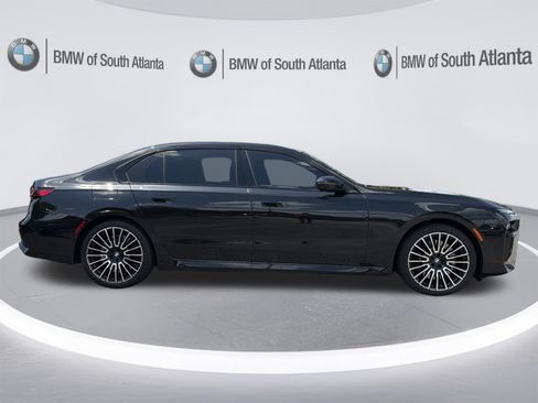 Certified 2026 BMW 760i xDrive AWD/4WD image 3