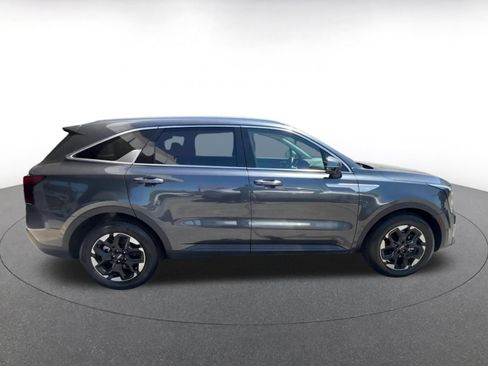 Used 2024 Kia Sorento S FWD image 22