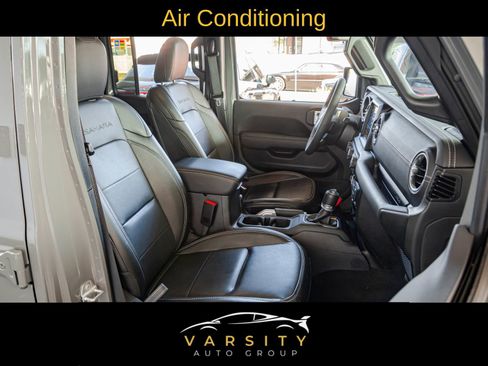 Used 2023 Jeep Wrangler Unlimited Sahara w/ Safety Group image 15