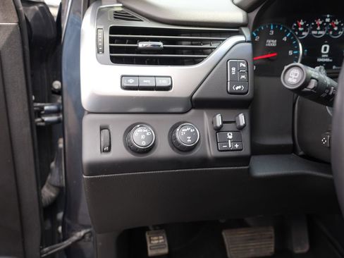 Used 2020 Chevrolet Tahoe Premier AWD/4WD image 16
