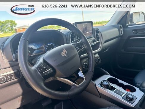 Used 2023 Ford Bronco Sport Outer Banks w/ Tech Package AWD/4WD image 12
