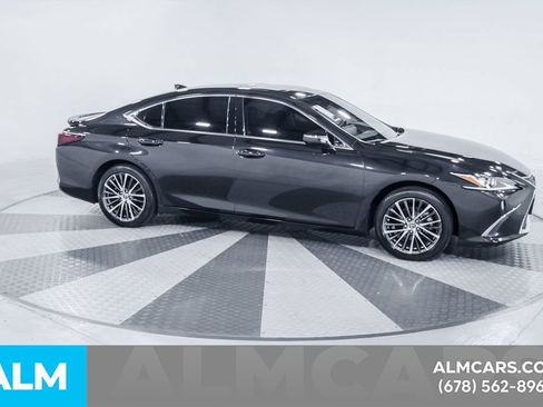 Used 2024 Lexus ES 300h w/ Premium Package image 14