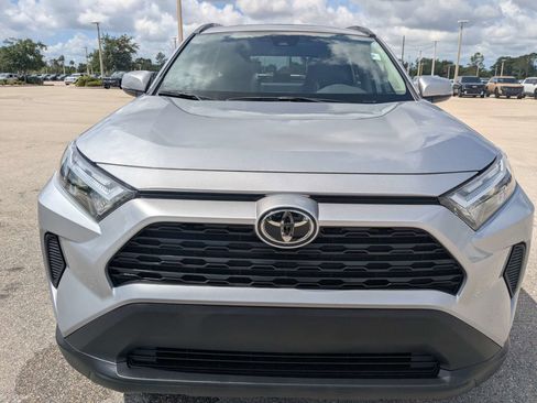 Used 2025 Toyota RAV4 XLE w/ Convenience Package FWD image 3