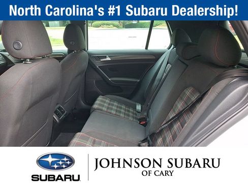 Used 2019 Volkswagen Golf 4-Door FWD image 21