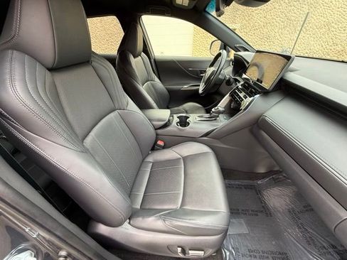 Used 2021 Toyota Venza XLE w/ Activity Package (TMS) image 30