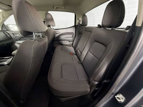 Used 2015 Chevrolet Colorado LT AWD/4WD image 25