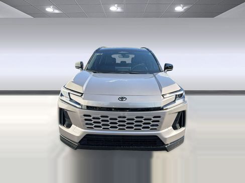New 2026 Toyota RAV4 SE AWD/4WD image 7