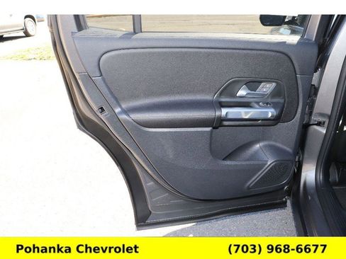Used 2023 Mercedes-Benz GLB 250 4MATIC image 23