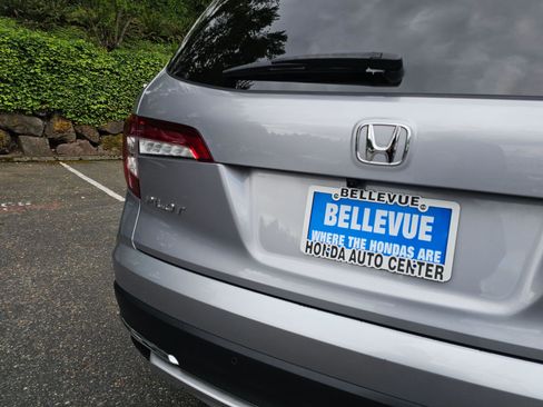 Used 2022 Honda Pilot Touring image 16