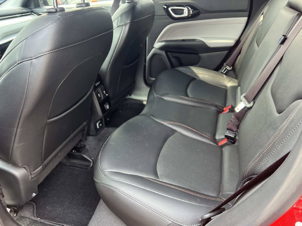 Used 2023 Jeep Compass Limited AWD/4WD image 11