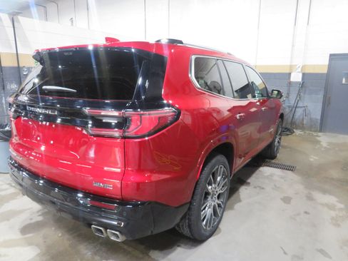 Used 2026 GMC Acadia Denali Ultimate AWD/4WD image 6