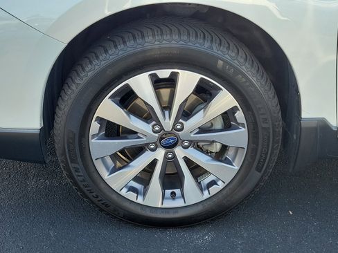 Used 2019 Subaru Outback 3.6R Touring w/ Popular Package #3A image 10