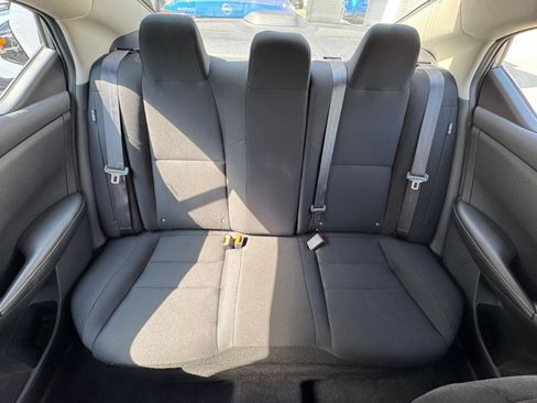 Used 2025 Nissan Sentra S FWD image 36