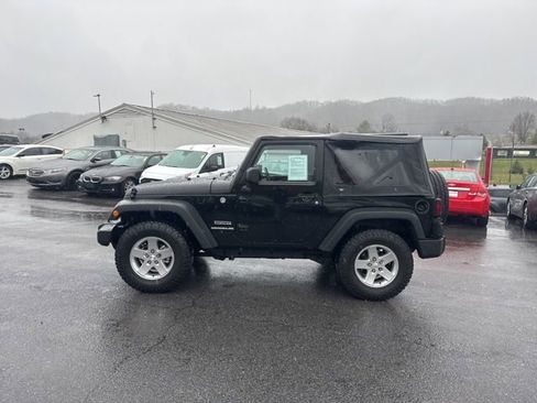 Used 2012 Jeep Wrangler Sport image 5