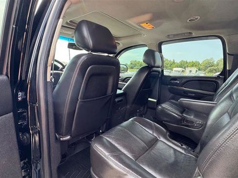 Used 2013 Chevrolet Suburban LT AWD/4WD image 40