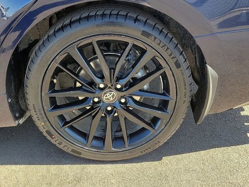 Used 2022 Toyota Camry XSE image 10