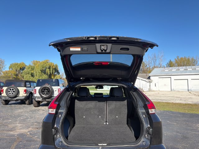 Used 2024 Mitsubishi Eclipse Cross SEL AWD/4WD image 17