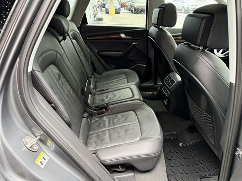 Used 2018 Audi Q5 2.0T Premium Plus w/ Premium Plus Package AWD/4WD image 16