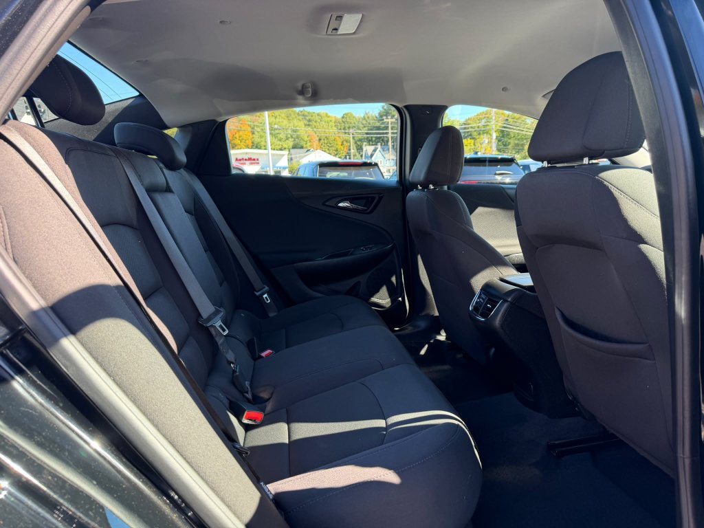 Used 2024 Chevrolet Malibu LT FWD image 16