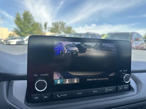 Used 2023 Honda Accord EX image 27