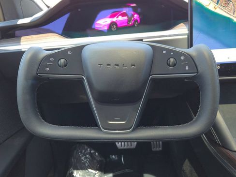 Used 2022 Tesla Model X AWD/4WD image 18