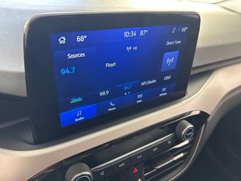 Used 2022 Ford Escape SE w/ Cold Weather Package FWD image 20